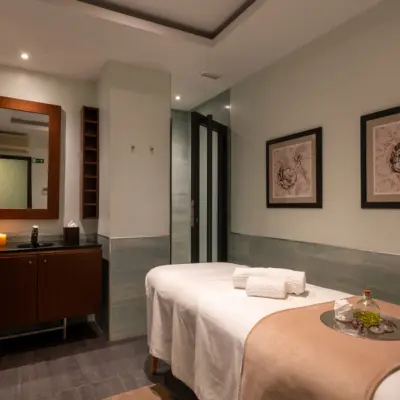 VG-Ampalius-Wellness-Center-Sala de Massagem-1-Baixa