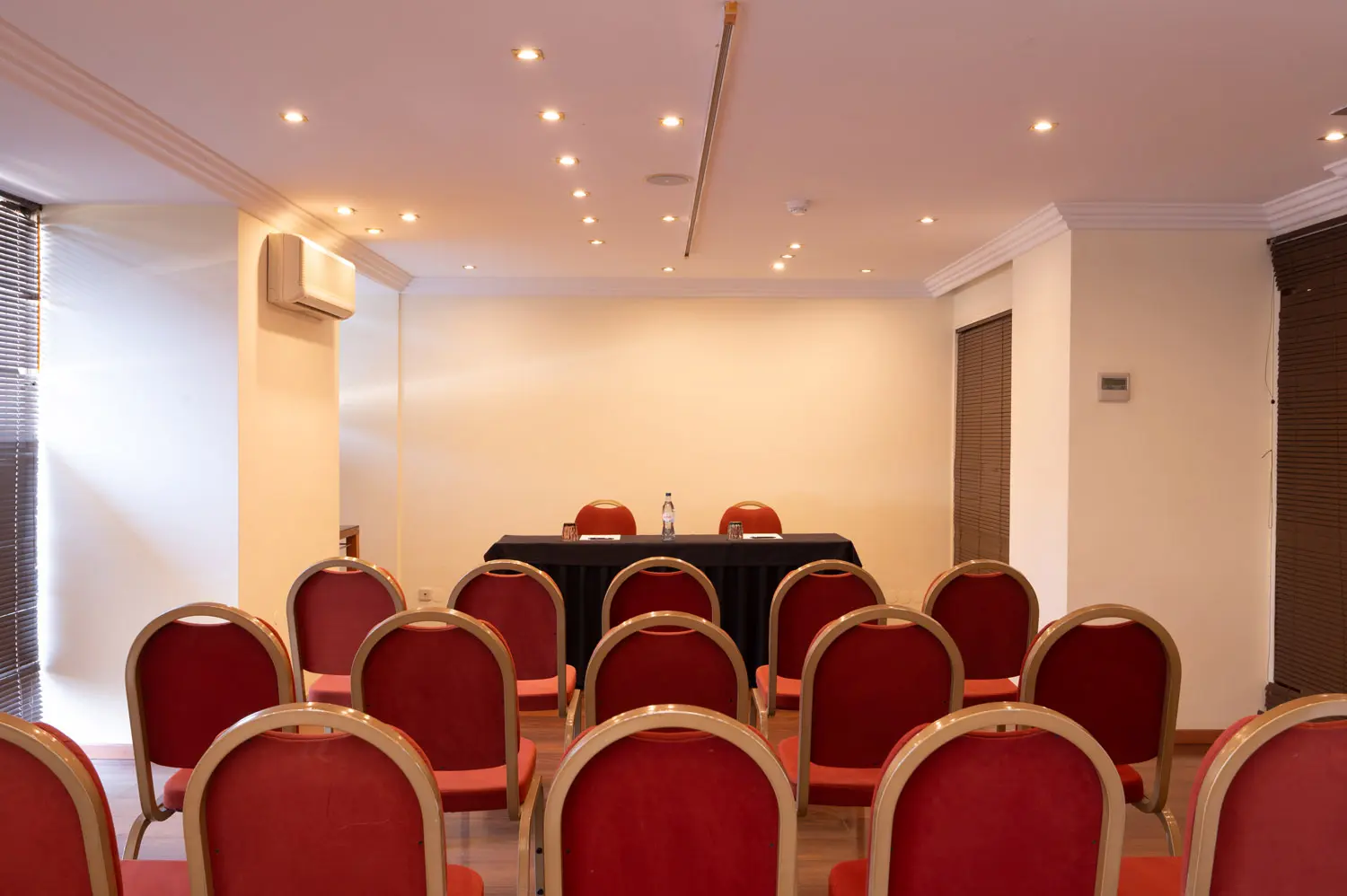 VG-Ampalius-Sala-Reuniao-17-Baixa