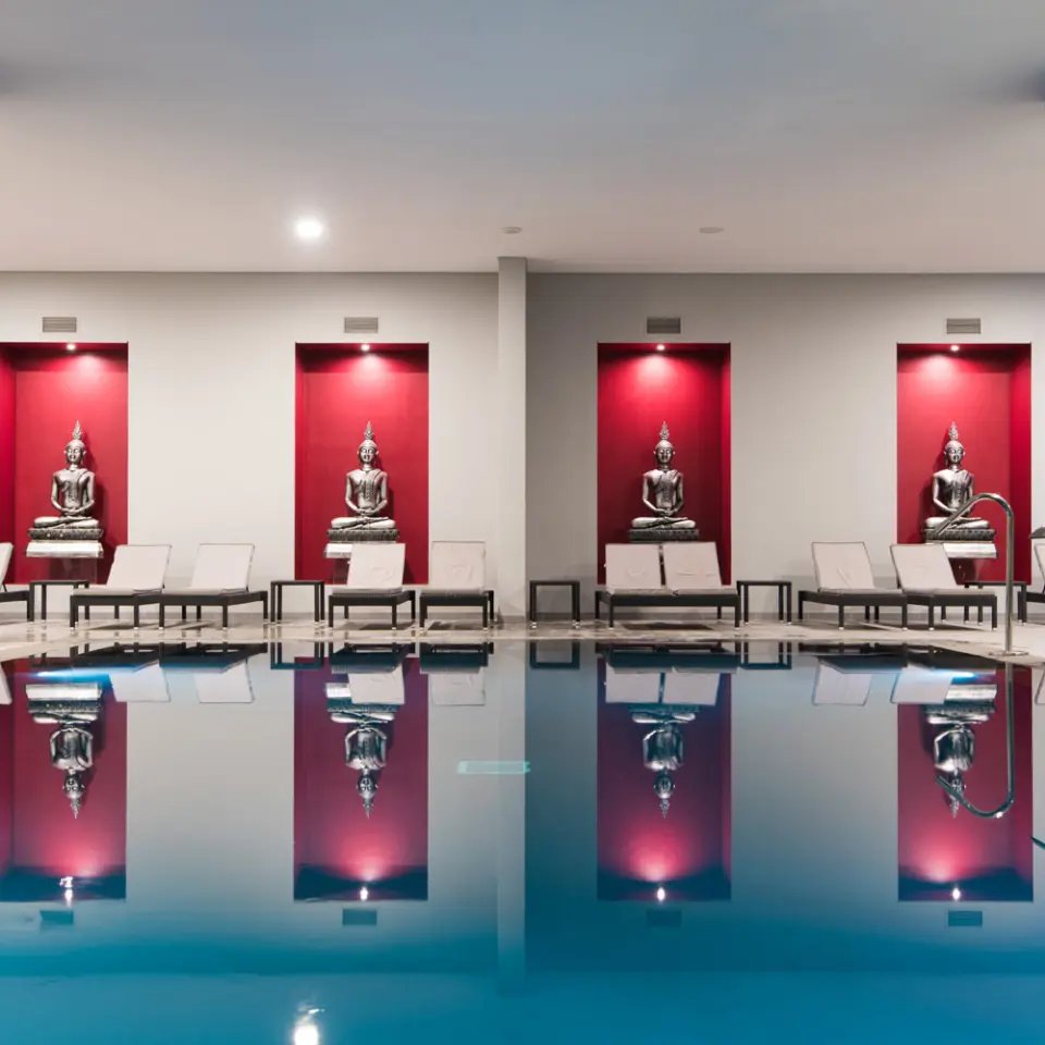 VG-Lagos-Satsanga-Spa-Piscina-Interior-1