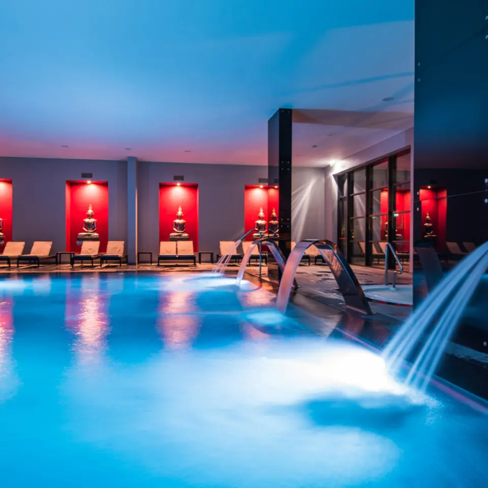 VG-Lagos-Satsanga-Spa-Piscina-Interior-2