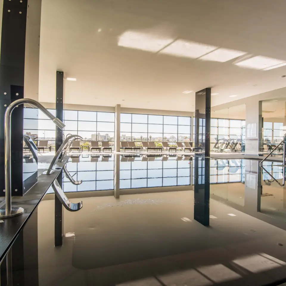 VG-Lagos-Satsanga-Spa-Piscina-Interior-4