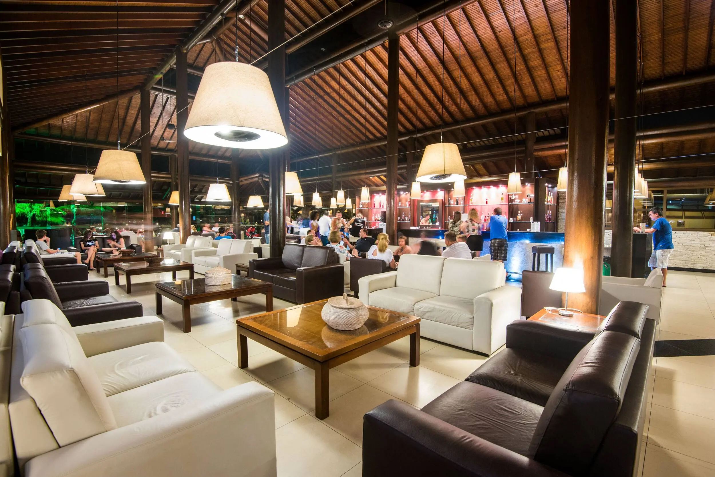 VG Mares_Bar_3