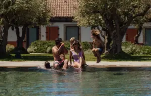 vg-experiencia-familia-piscina-14_baixa