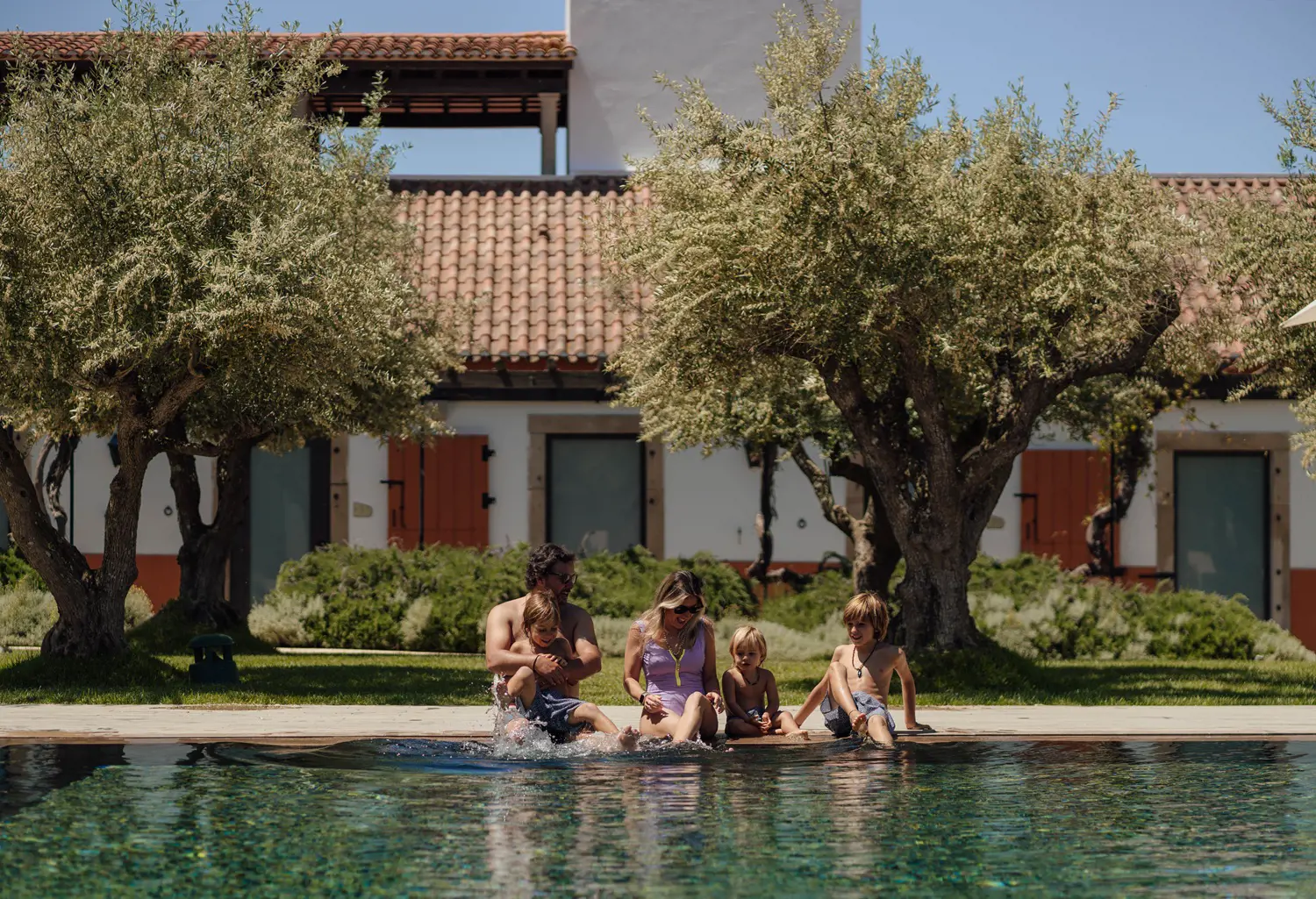 vg-experiencia-familia-piscina-4_baixa
