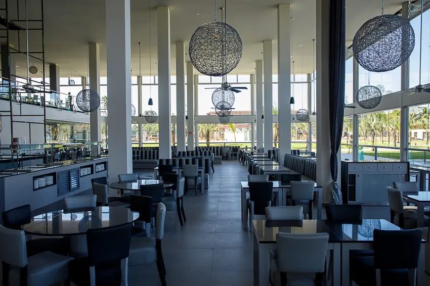 RESTAURANTS ET ESPACES COMMUNS
