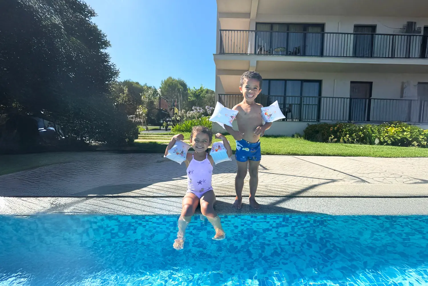 Vila Galé lança linha de fatos de banho para crianças